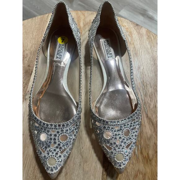 Badgley Mischka Womens Size 7 Ivory Gigi Crystal Pointed Toe Flats - Picture 1 of 5